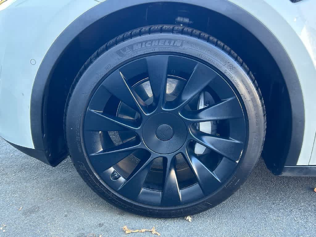 Used 2021 Tesla Model Y Long Range AWD/4WD image 8