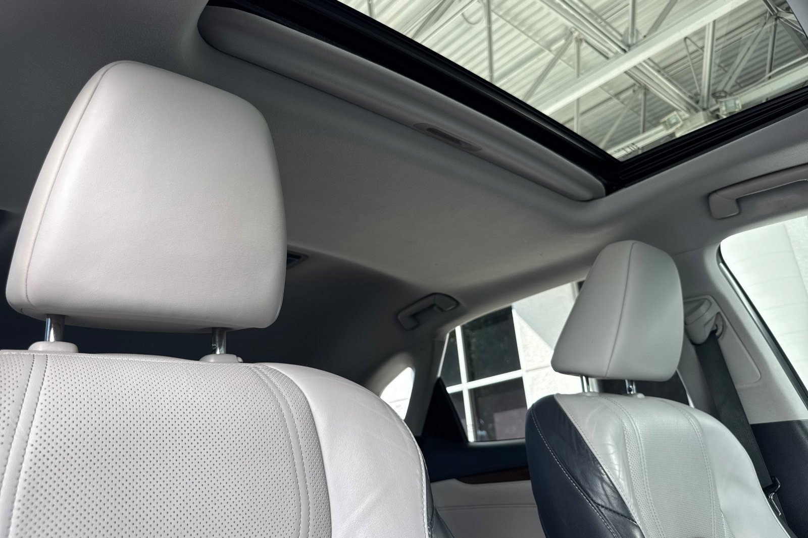 Used 2018 Lexus RX 350 AWD w/ Premium Package image 21