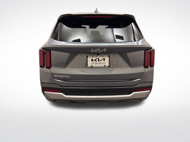Certified 2024 Kia Sorento LX image 6