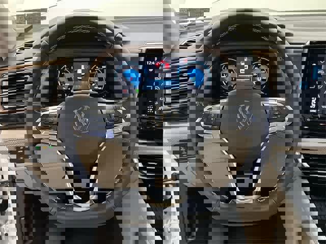 New 2026 Volkswagen Atlas SE image 8