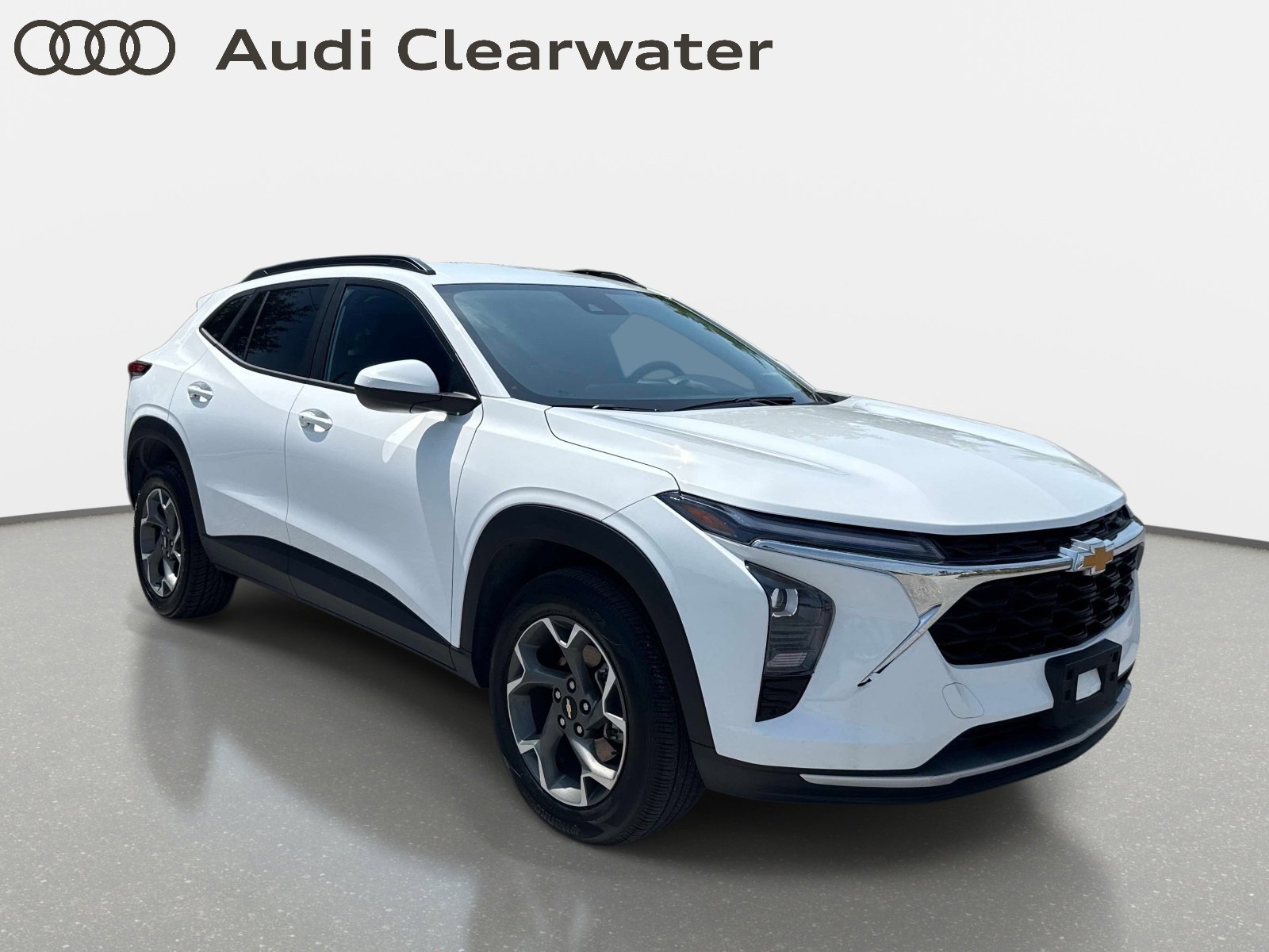 Used 2024 Chevrolet Trax LT w/ Driver Confidence Package image 6