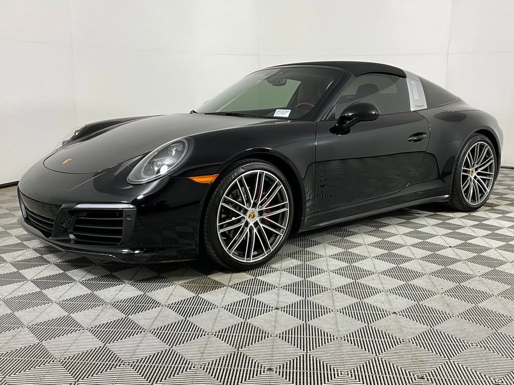 Used 2019 Porsche 911 Targa 4 AWD/4WD image 1