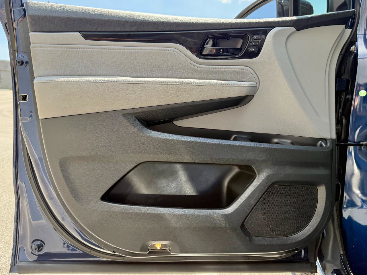 Used 2018 Honda Odyssey Elite image 24