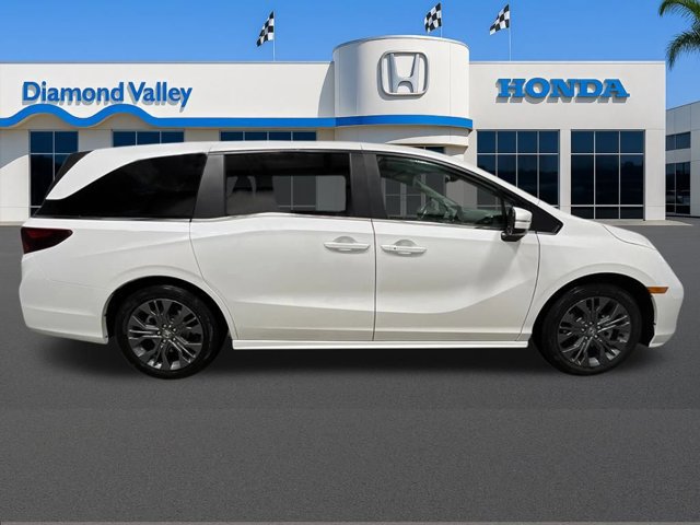 New 2026 Honda Odyssey Touring image 2