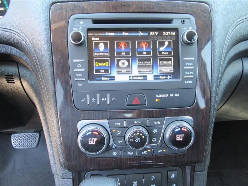 Used 2017 Chevrolet Traverse LT FWD image 26