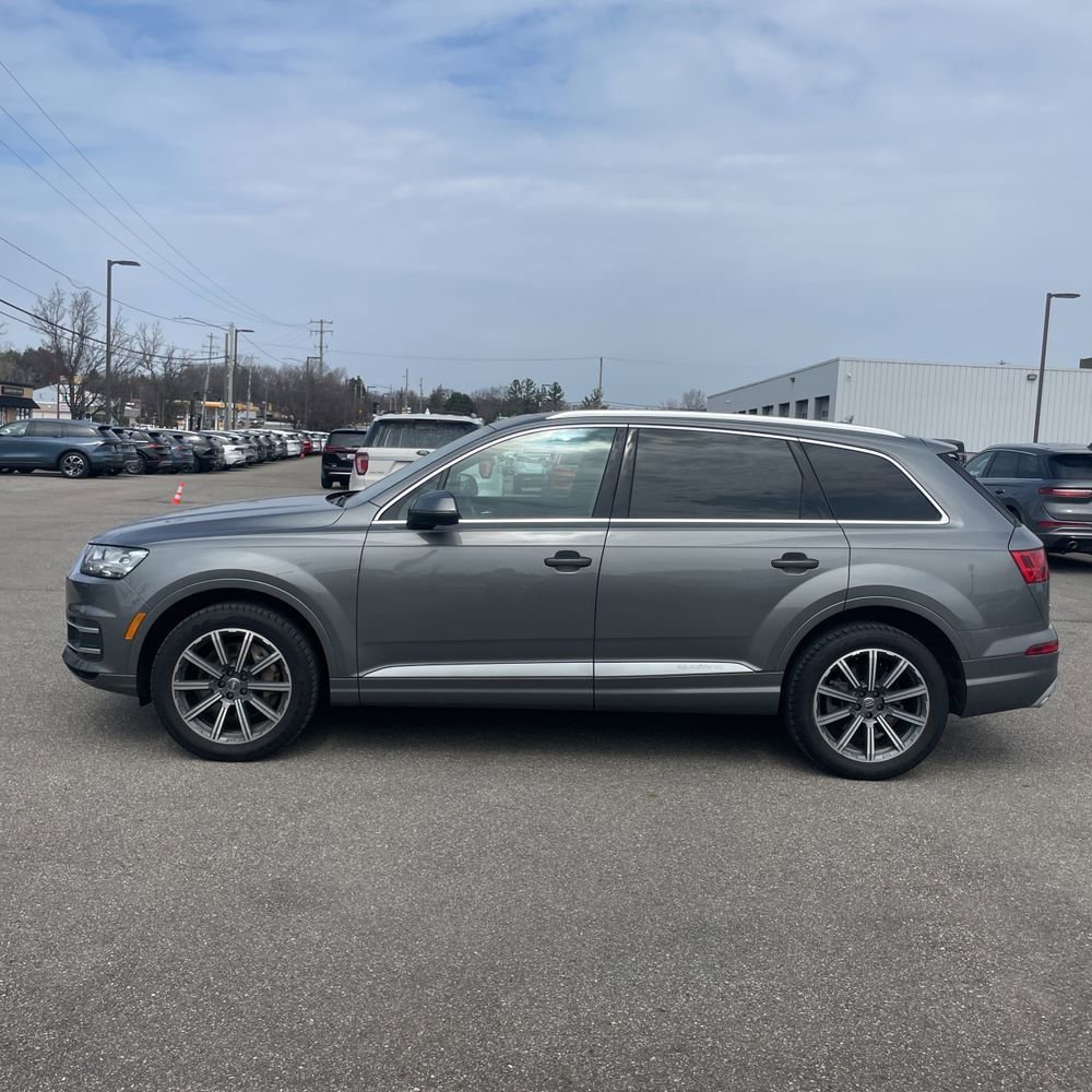 Used 2017 Audi Q7 3.0T Premium Plus w/ Premium Plus Package image 4