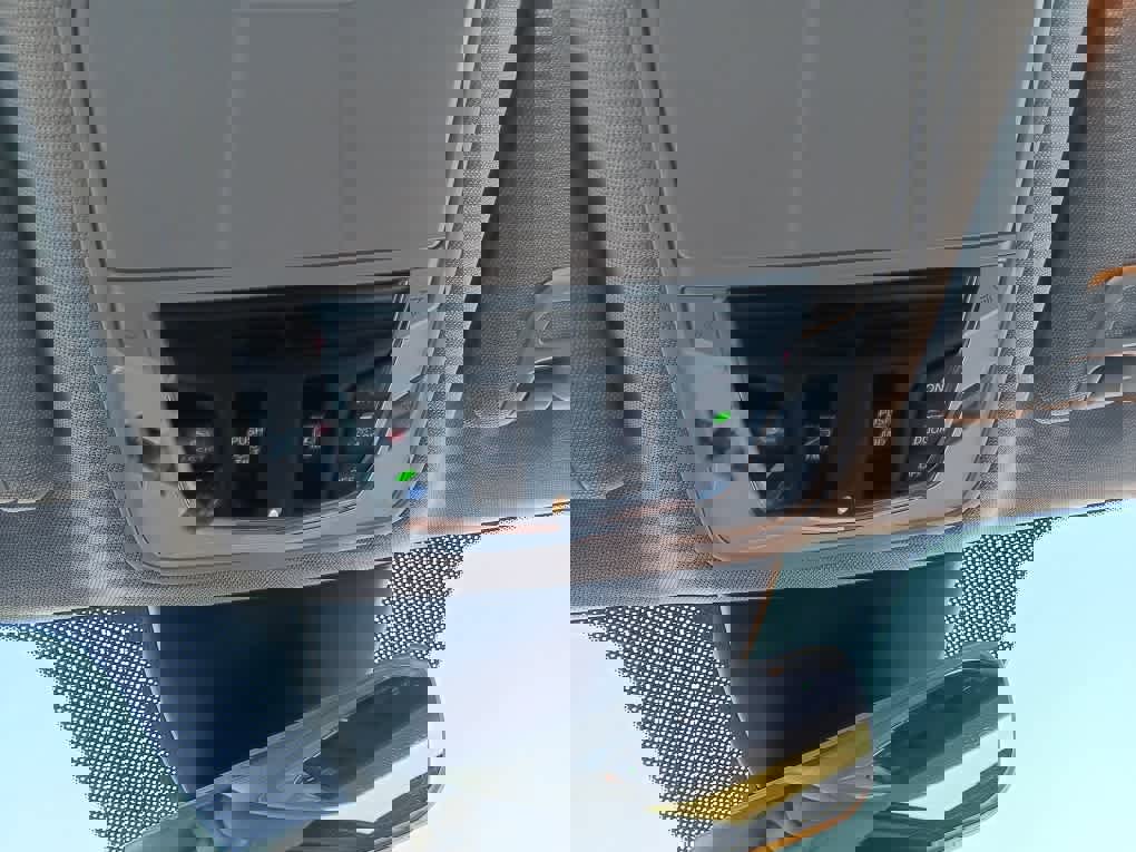 Used 2023 Acura MDX SH-AWD image 31