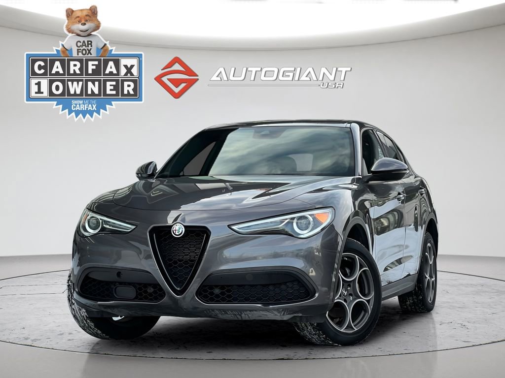 Used 2023 Alfa Romeo Stelvio Sprint RWD image 1