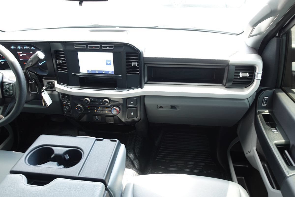 Used 2024 Ford F350 XL w/ XL Off-Road Package AWD/4WD image 38