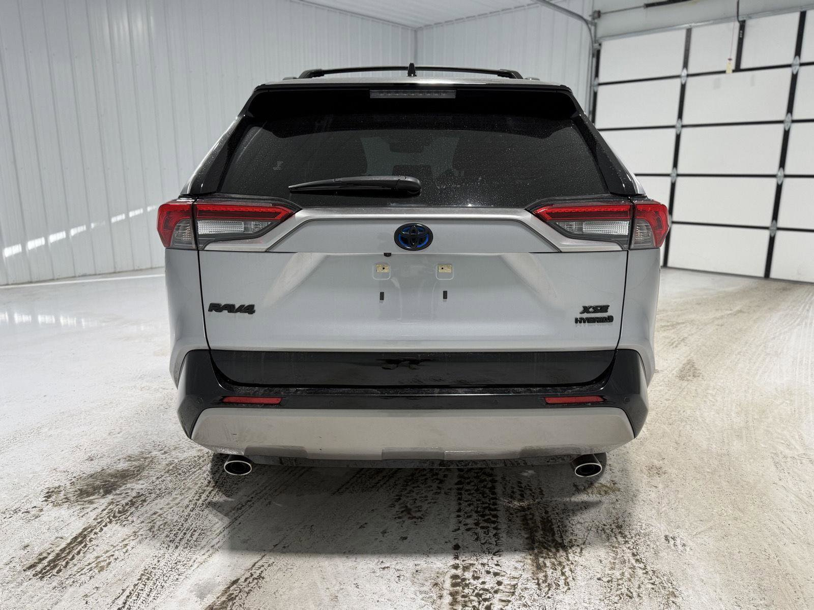 Used 2022 Toyota RAV4 XSE image 5