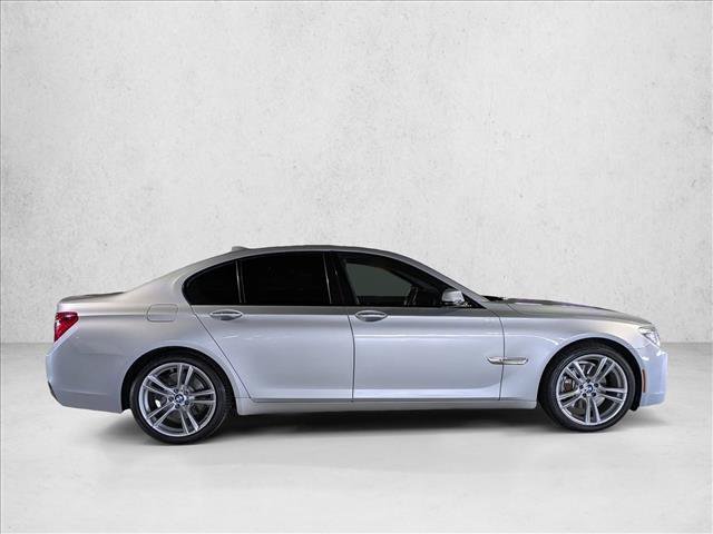 Used 2013 BMW 740i RWD image 4