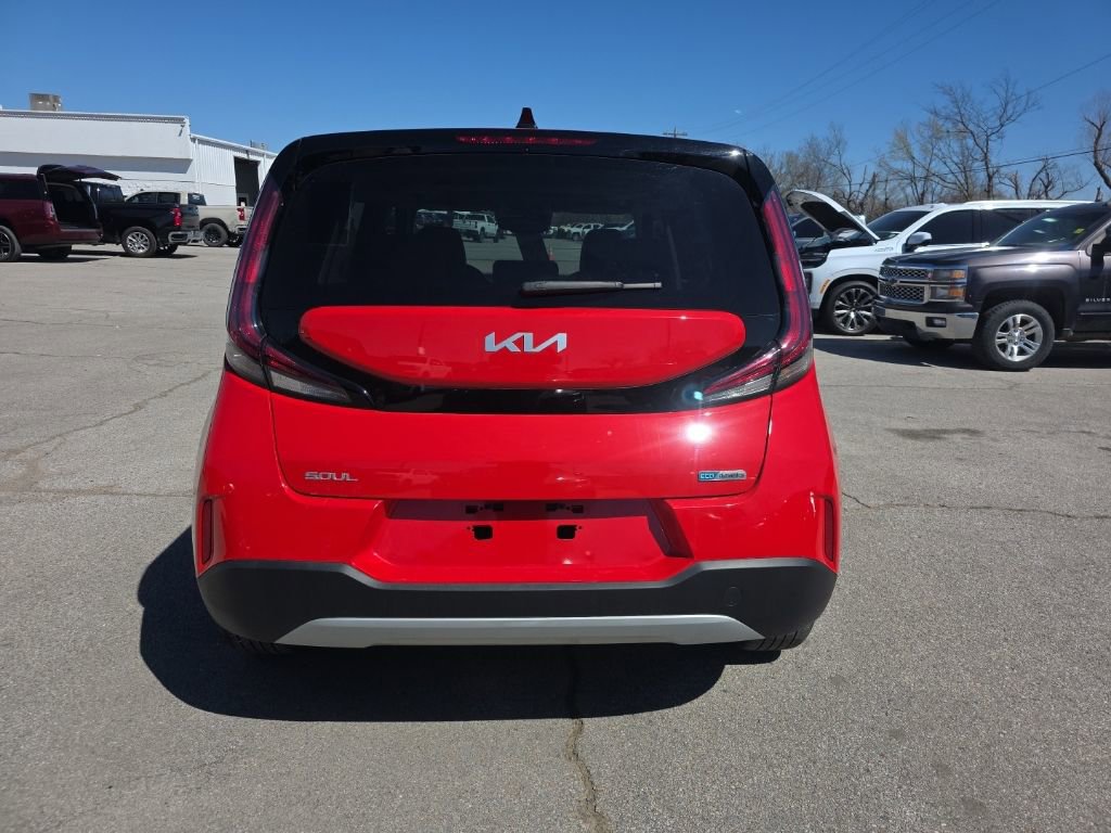 Used 2023 Kia Soul EX image 6