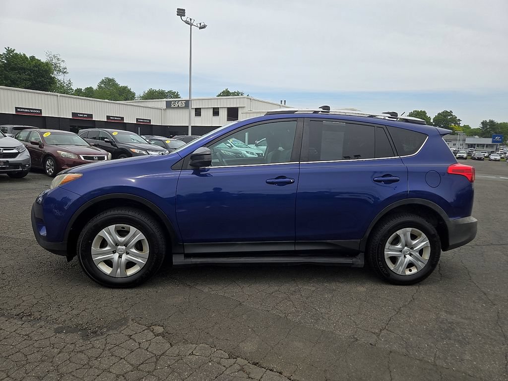 Used 2015 Toyota RAV4 LE AWD/4WD image 8