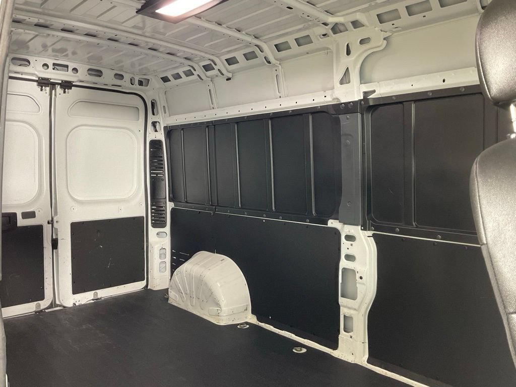 Used 2025 RAM ProMaster 2500 w/ Convenience Group FWD image 16