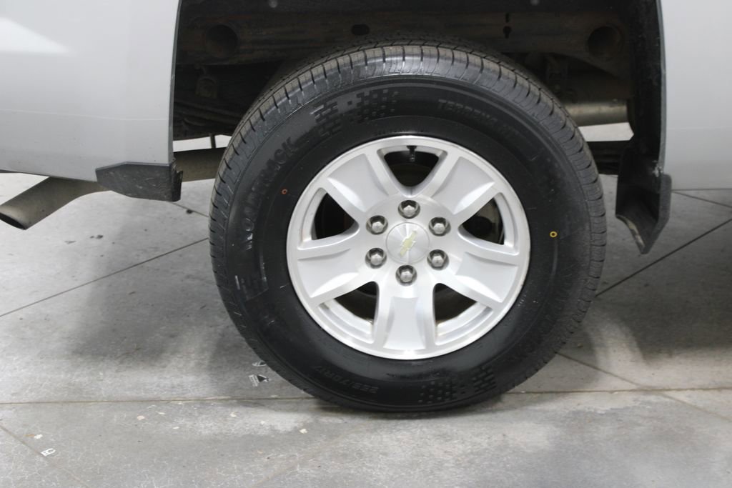 Used 2018 Chevrolet Silverado 1500 LT AWD/4WD image 49