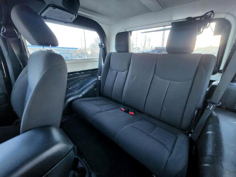 Used 2015 Jeep Wrangler Sport image 34
