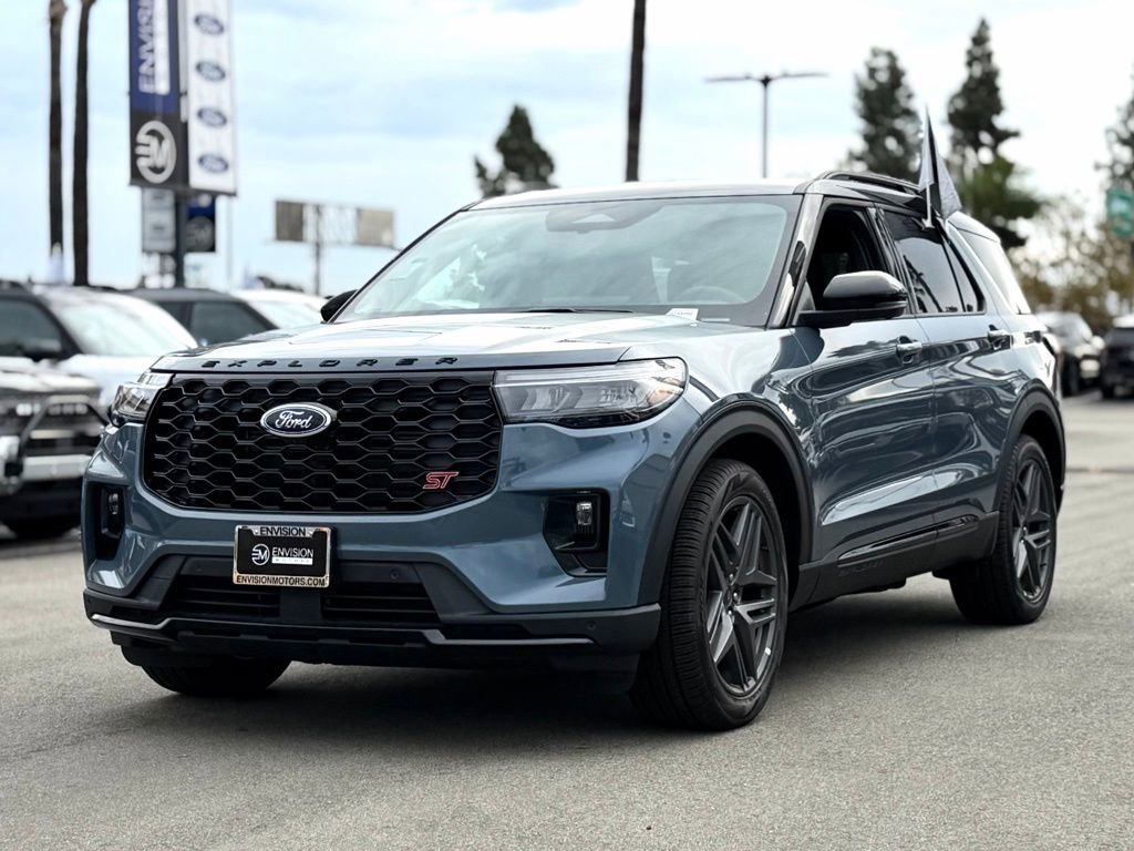 New 2026 Ford Explorer ST w/ Sun And Sound Package image 4