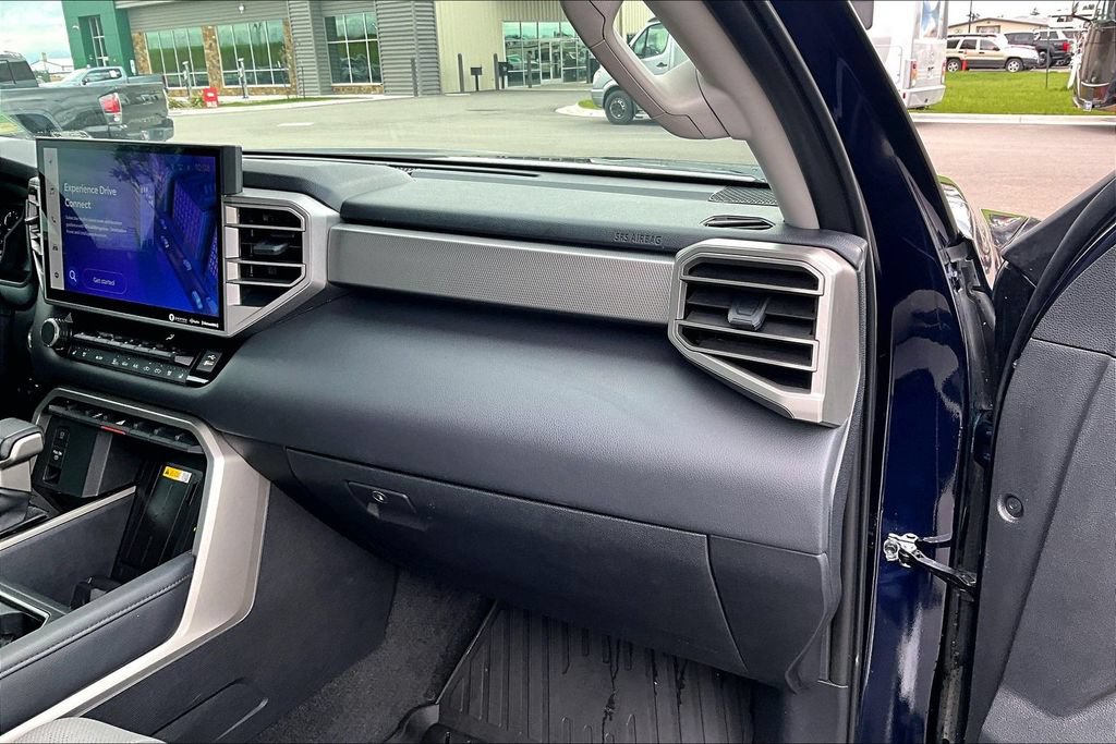 Used 2023 Toyota Tundra Limited AWD/4WD image 17