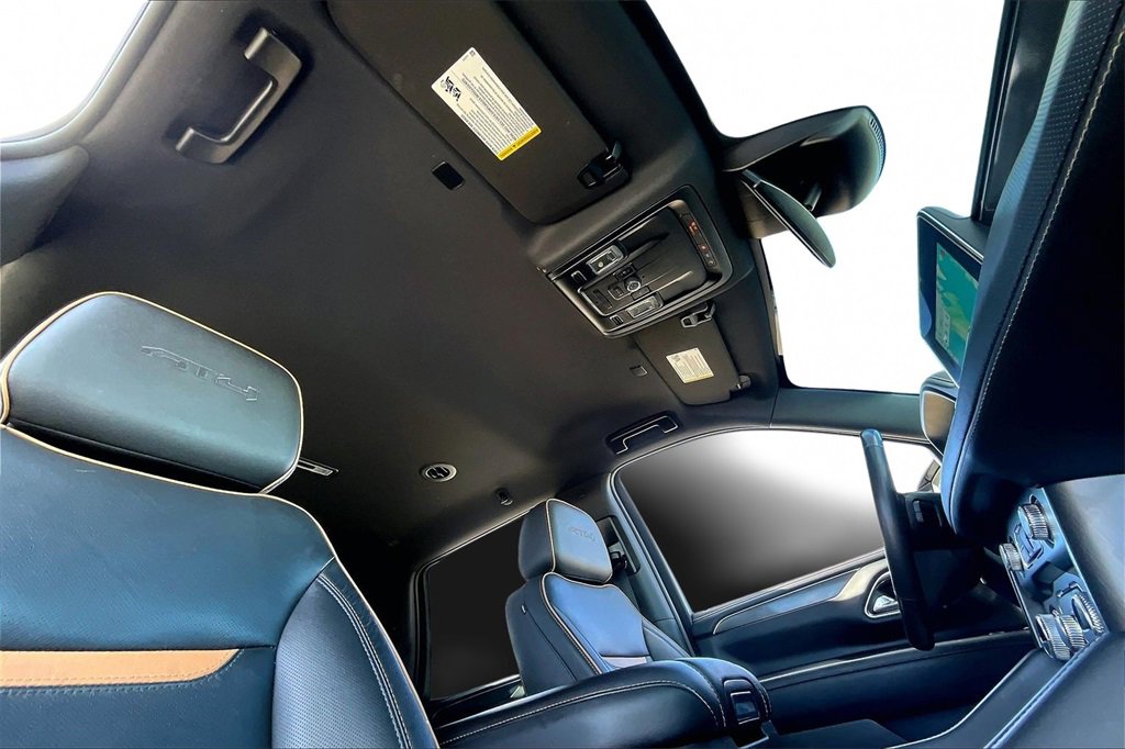 Used 2023 GMC Yukon AT4 image 17