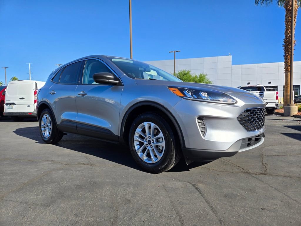 Used 2022 Ford Escape SE w/ Cold Weather Package