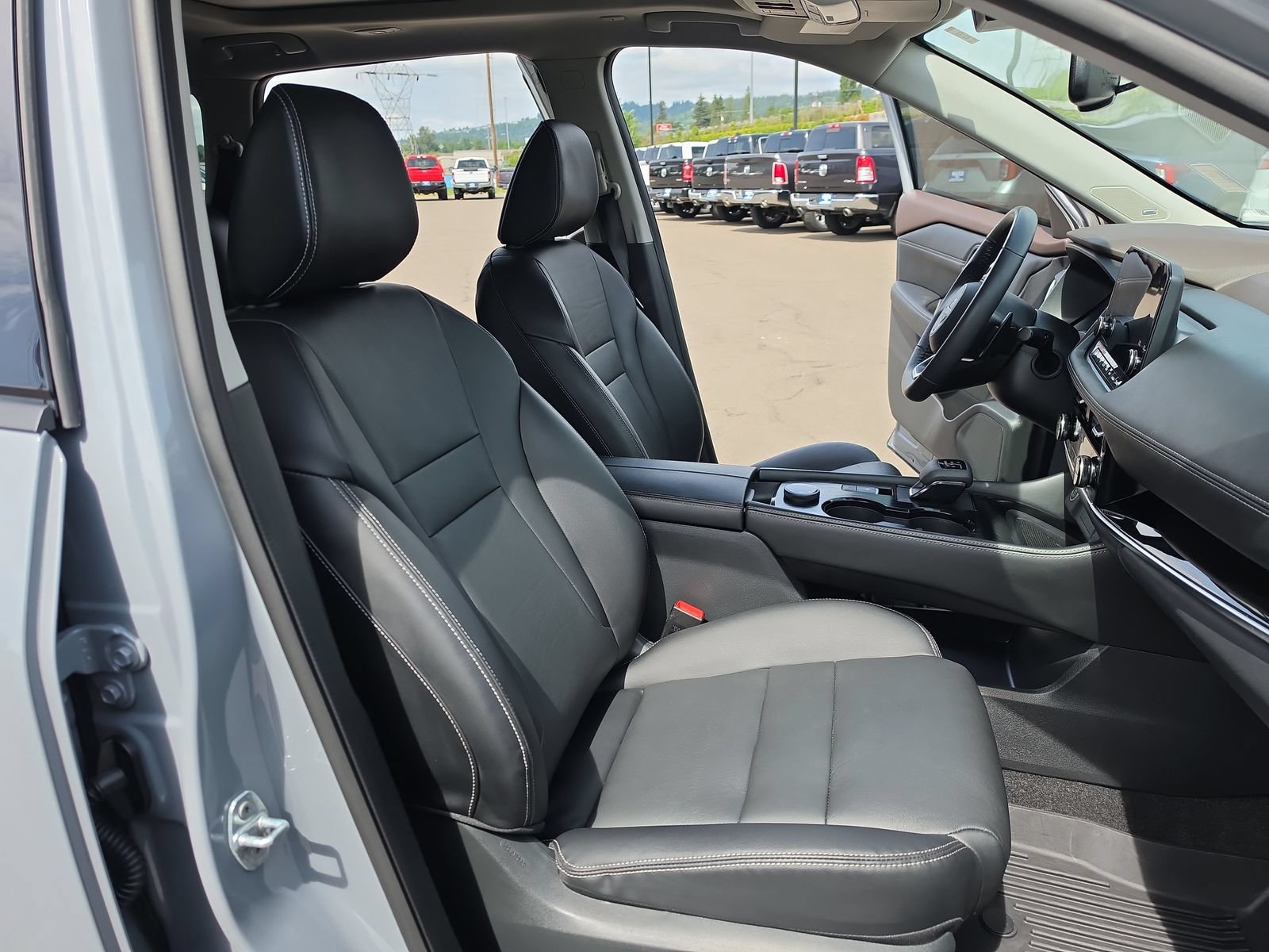 Used 2023 Nissan Rogue SL w/ SL Premium Package AWD/4WD image 20