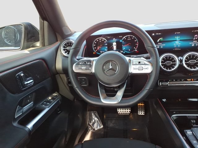 Used 2023 Mercedes-Benz GLB 35 AMG 4MATIC image 29