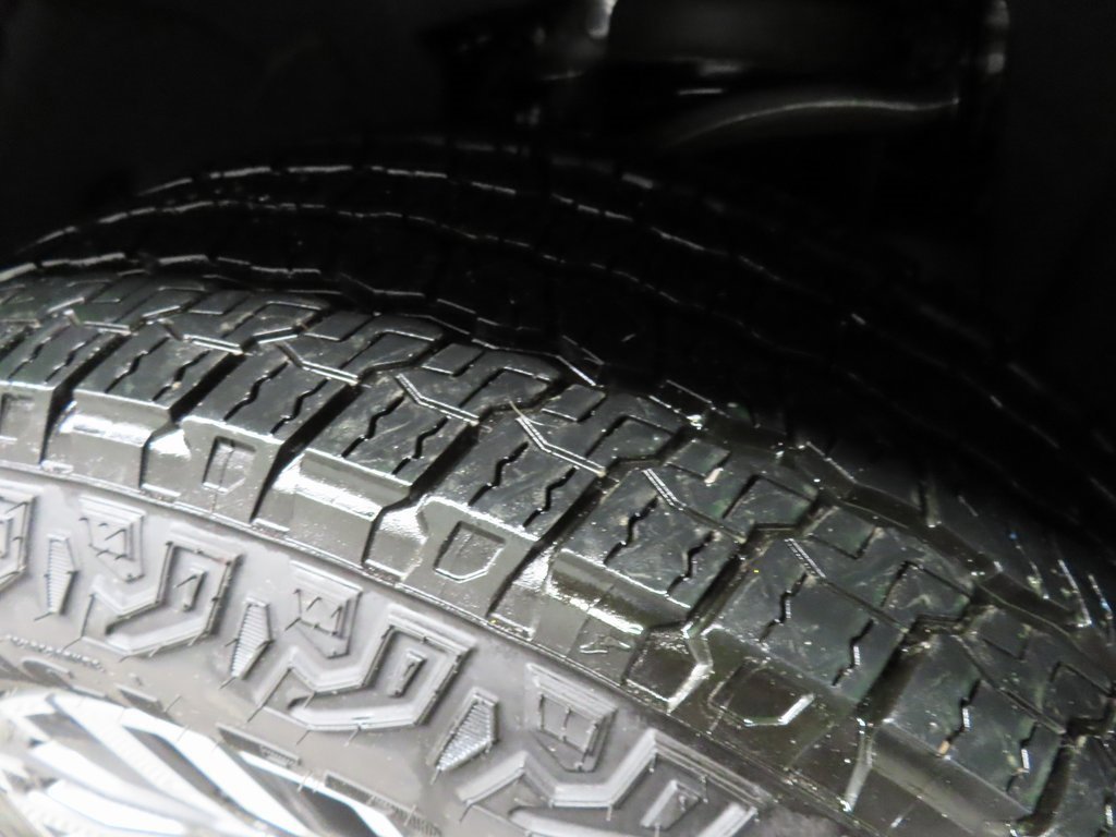 Used 2025 Chevrolet Tahoe Z71 image 7