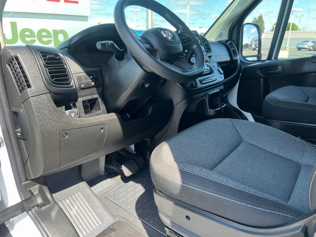 Used 2025 RAM ProMaster 2500 w/ U-Haul Equipment Group FWD image 24