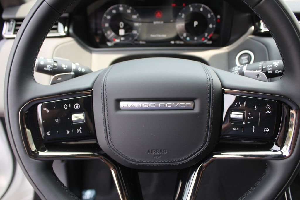 Used 2026 Land Rover Range Rover Velar S AWD/4WD image 14