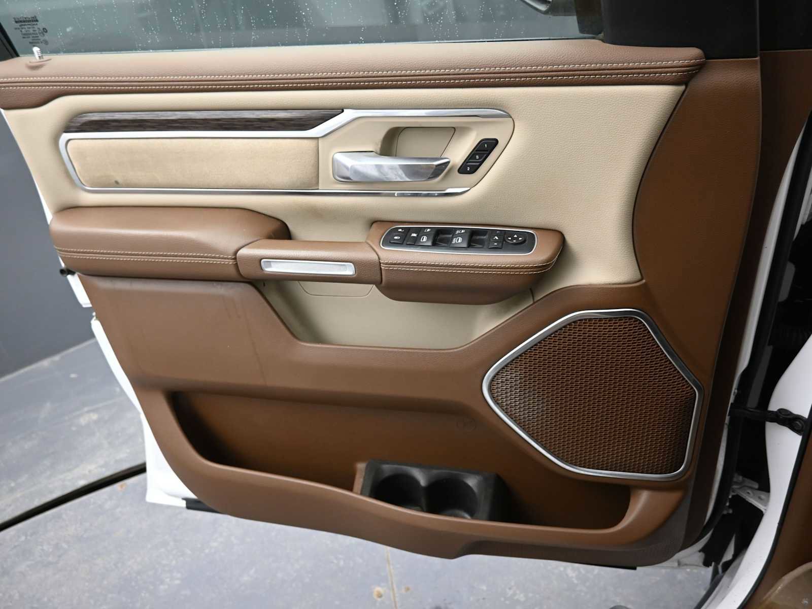 Used 2020 RAM 1500 Laramie image 11