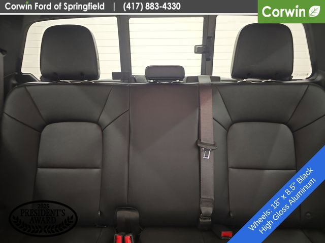 Used 2025 Chevrolet Colorado Trail Boss AWD/4WD image 23