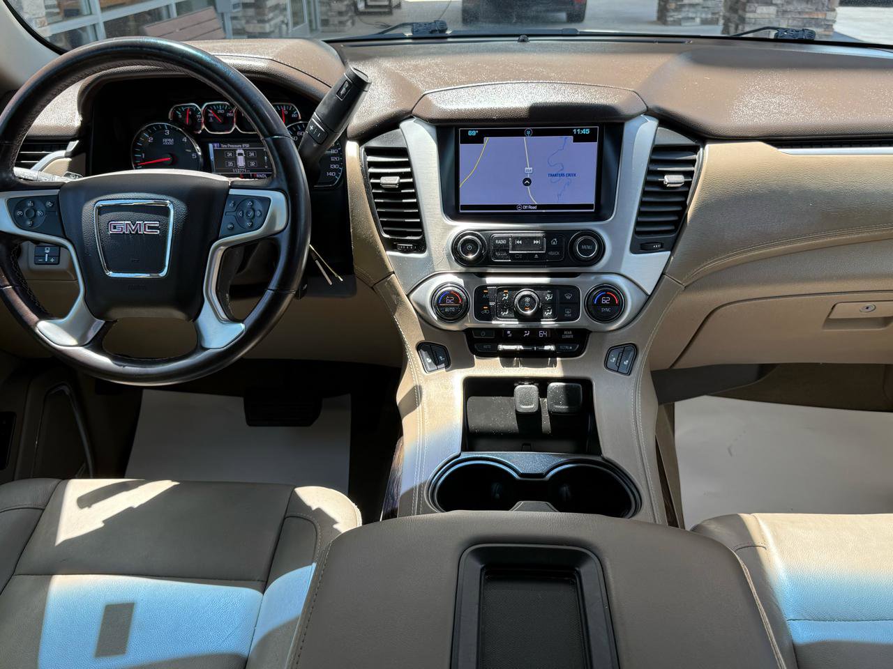 Used 2019 GMC Yukon SLT w/ HD Trailering Package AWD/4WD image 19