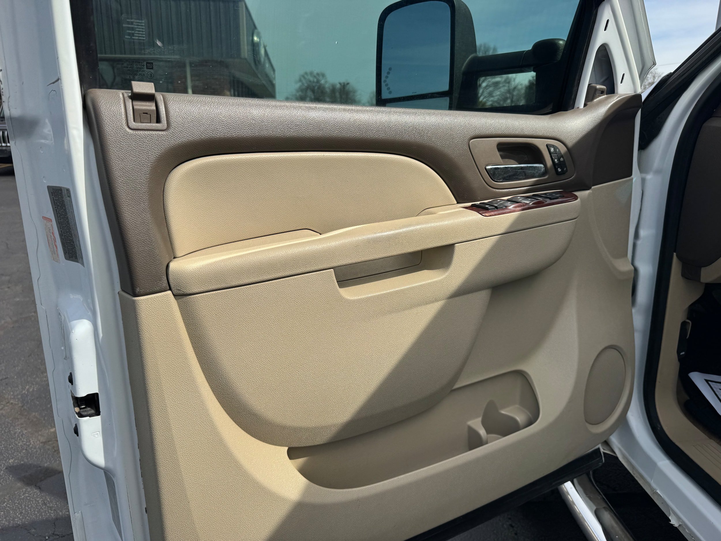 Used 2014 Chevrolet Silverado 3500 LTZ w/ LTZ Plus Package AWD/4WD image 11