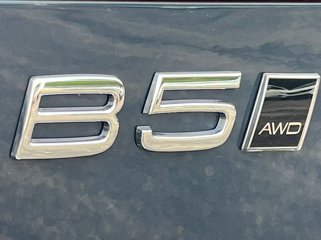 New 2026 Volvo V60 B5 Cross Country Plus w/ Protection Package Premier AWD/4WD image 37