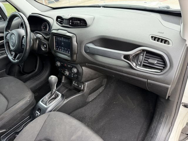 Used 2018 Jeep Renegade Altitude FWD image 27