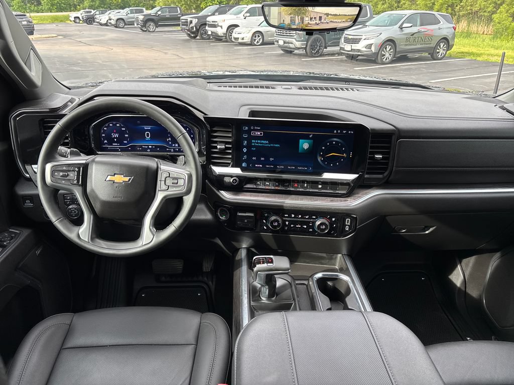 Certified 2025 Chevrolet Silverado 1500 LTZ w/ Technology Package AWD/4WD image 11
