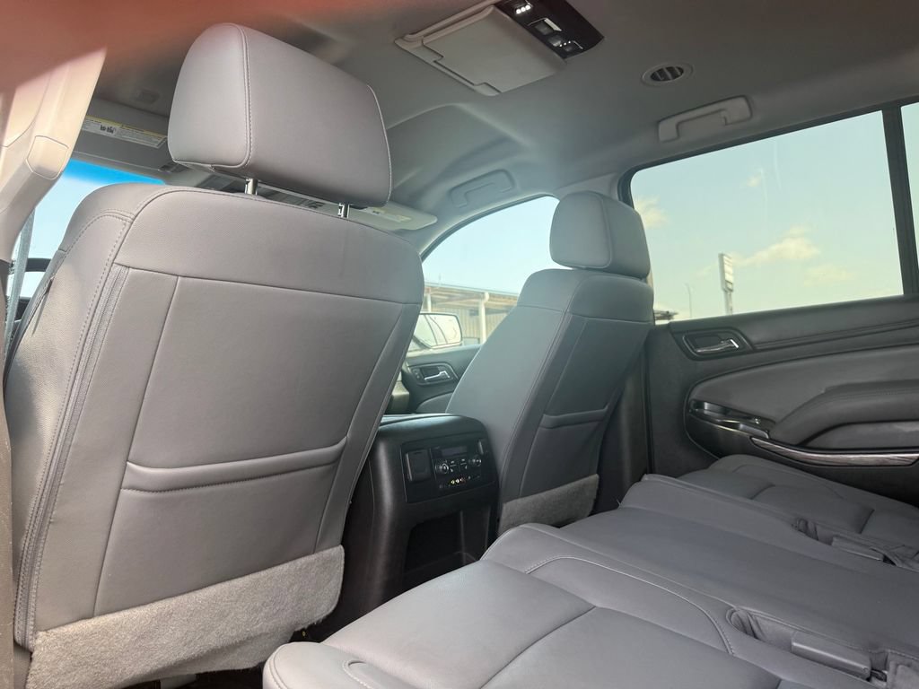 Used 2016 Chevrolet Suburban LT w/ Luxury Package RWD image 19