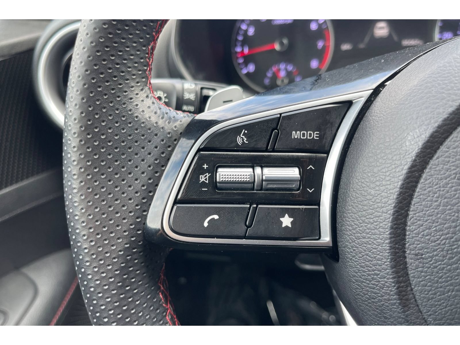 Used 2024 Kia Forte GT FWD image 32