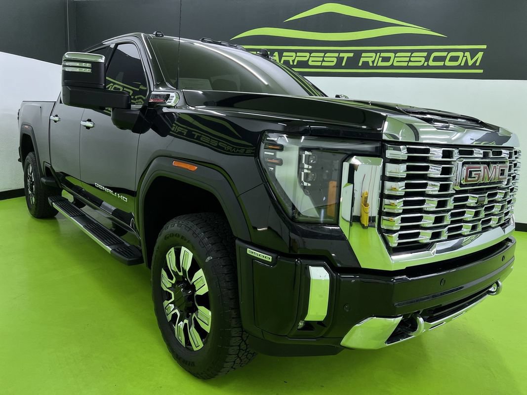 Used 2025 GMC Sierra 3500 Denali w/ Denali Reserve Package AWD/4WD image 2