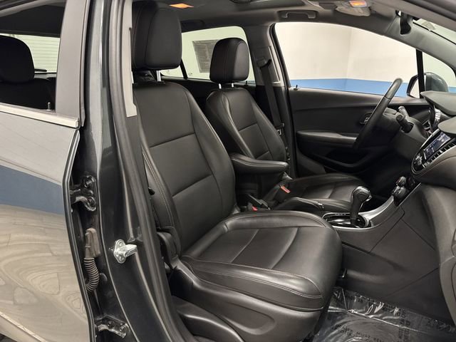 Used 2020 Chevrolet Trax Premier image 29