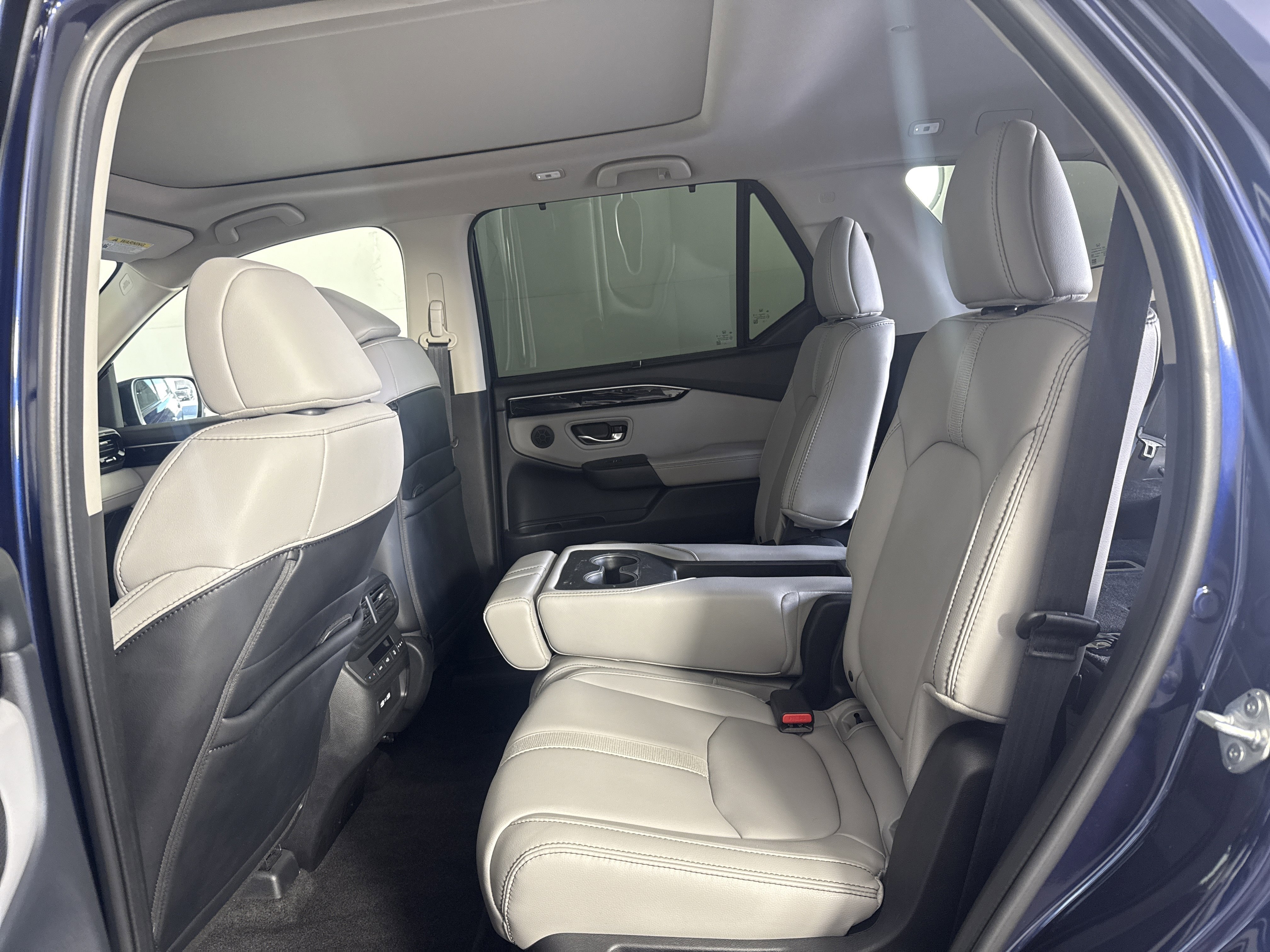 Certified 2023 Honda Pilot Touring image 20