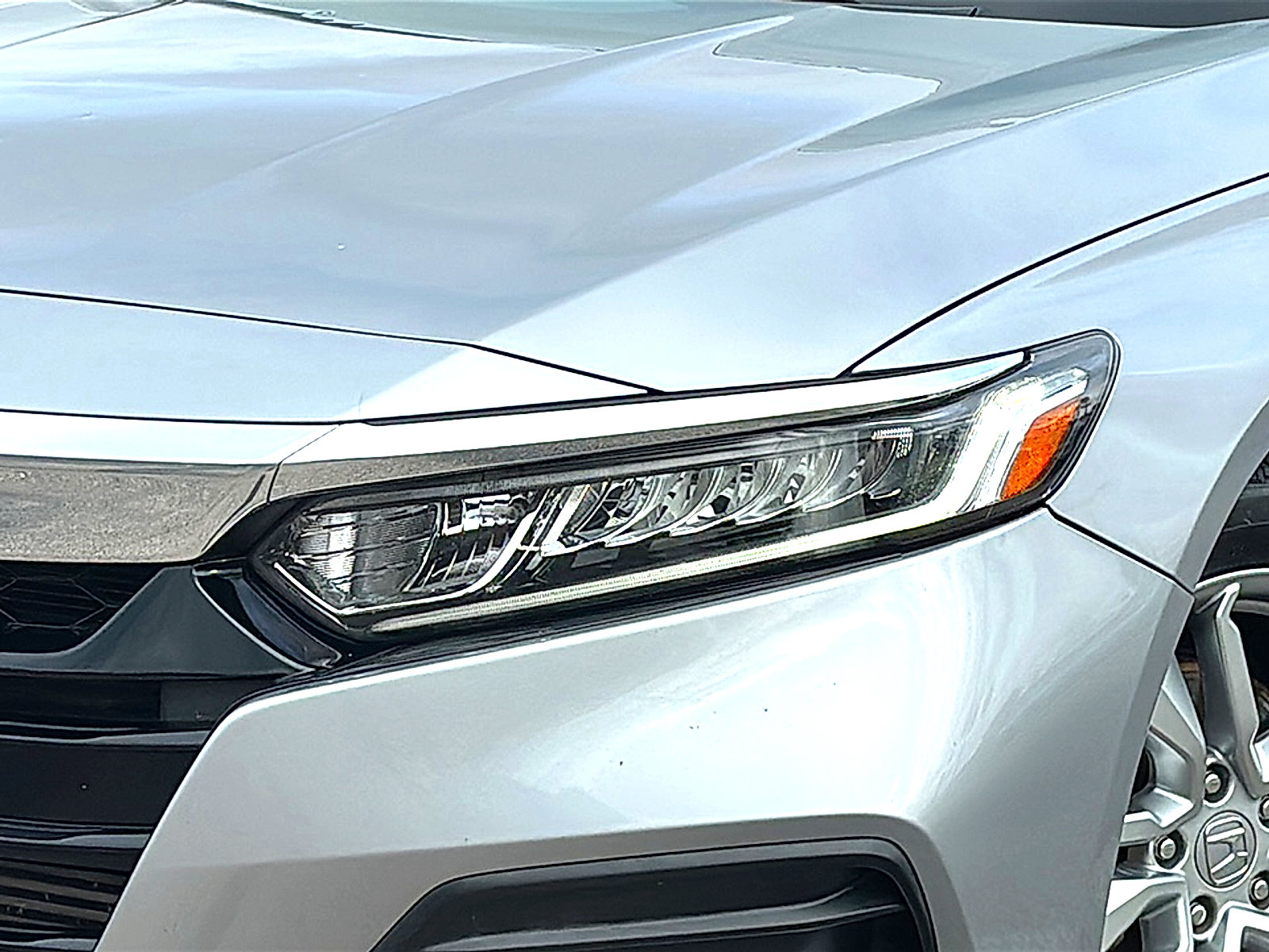 Used 2018 Honda Accord LX image 4
