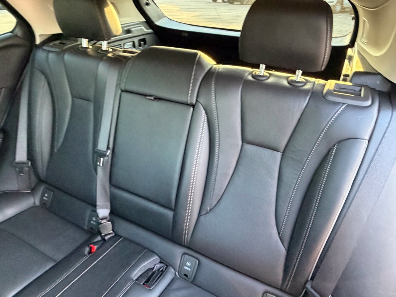 Used 2023 Buick Envision Essence FWD image 33