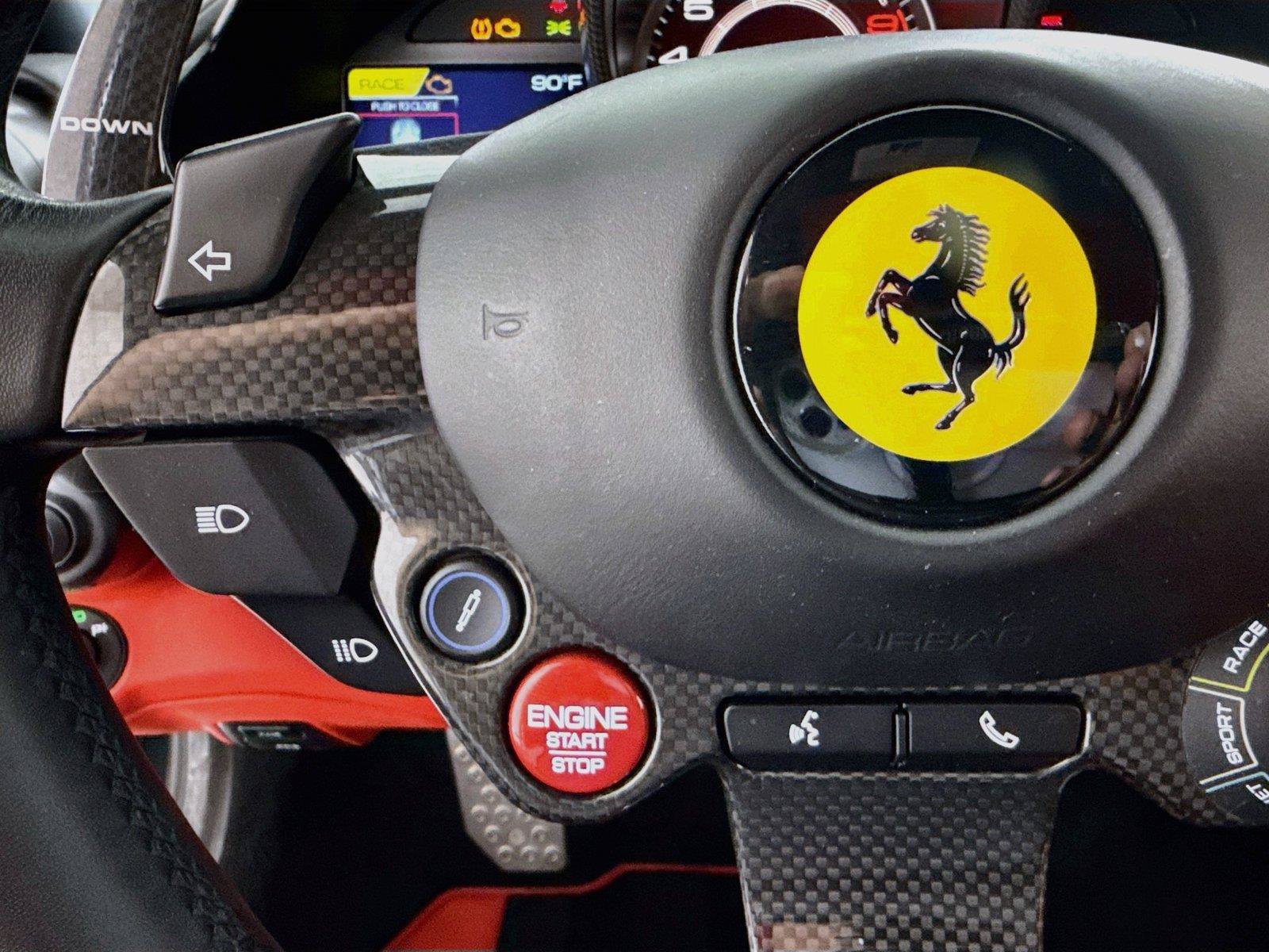 Used 2020 Ferrari 812 Superfast RWD image 21