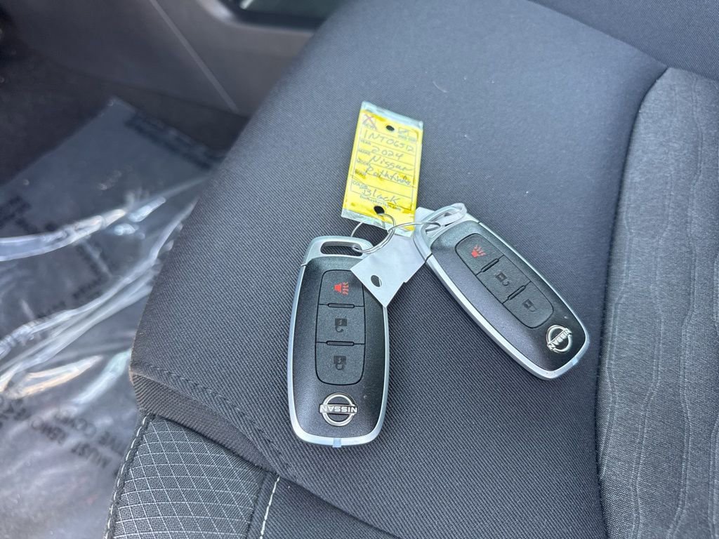 Used 2024 Nissan Pathfinder S AWD/4WD image 31