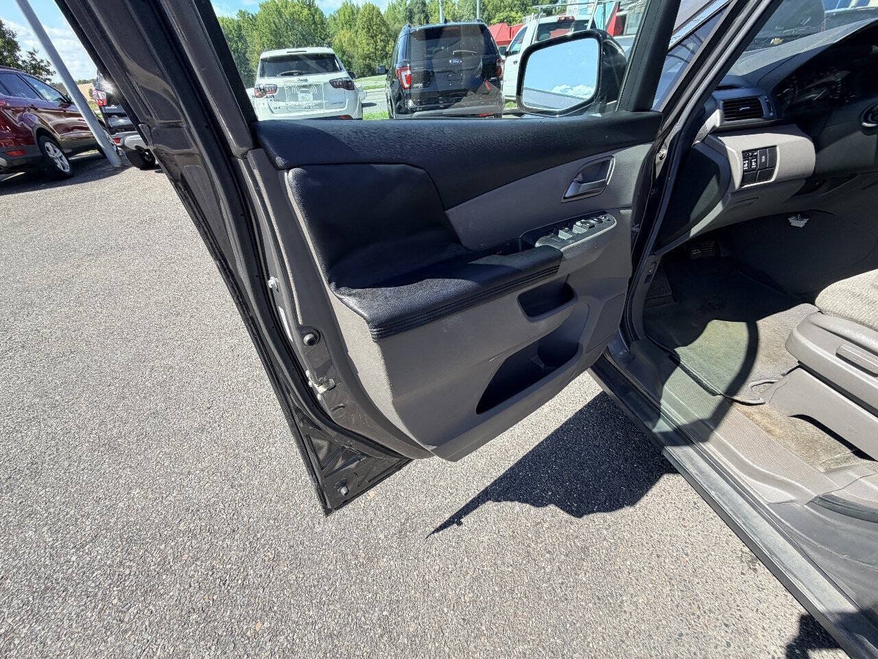 Used 2011 Honda Odyssey EX image 22
