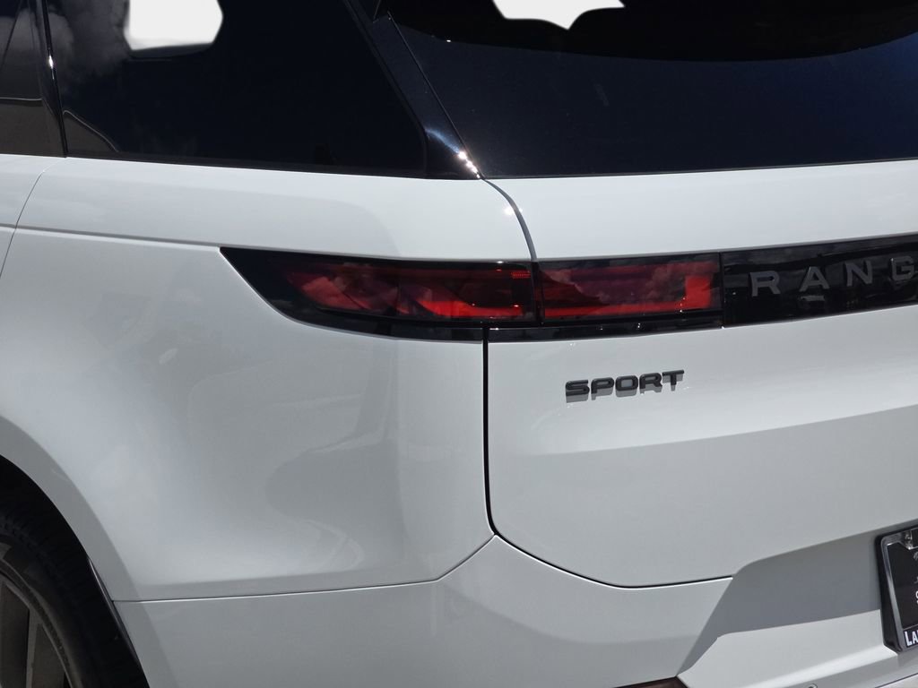 Certified 2026 Land Rover Range Rover Sport Dynamic SE AWD/4WD image 39