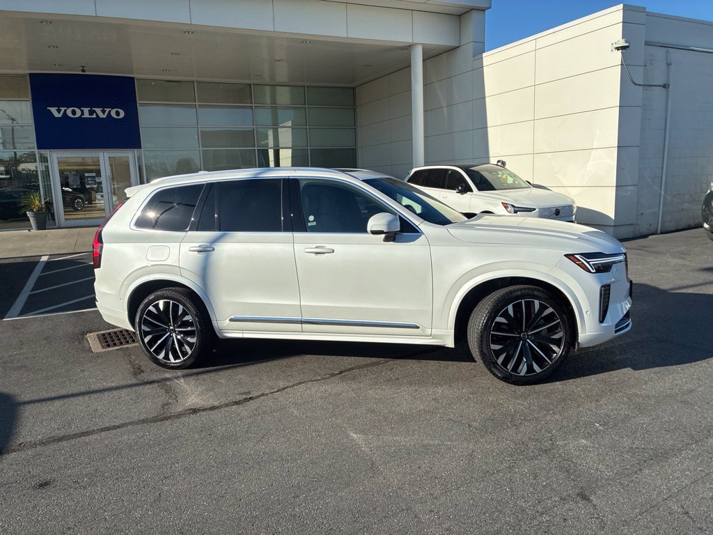 Certified 2026 Volvo XC90 B6 Plus AWD/4WD image 4