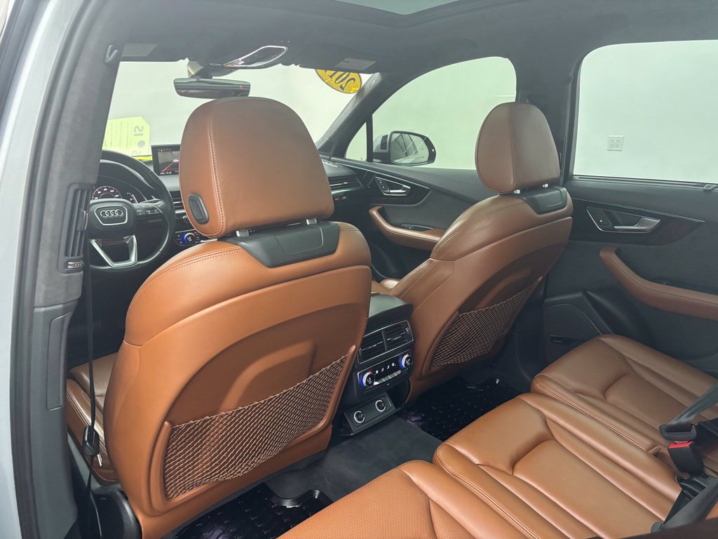 Used 2017 Audi Q7 3.0T Prestige AWD/4WD image 36