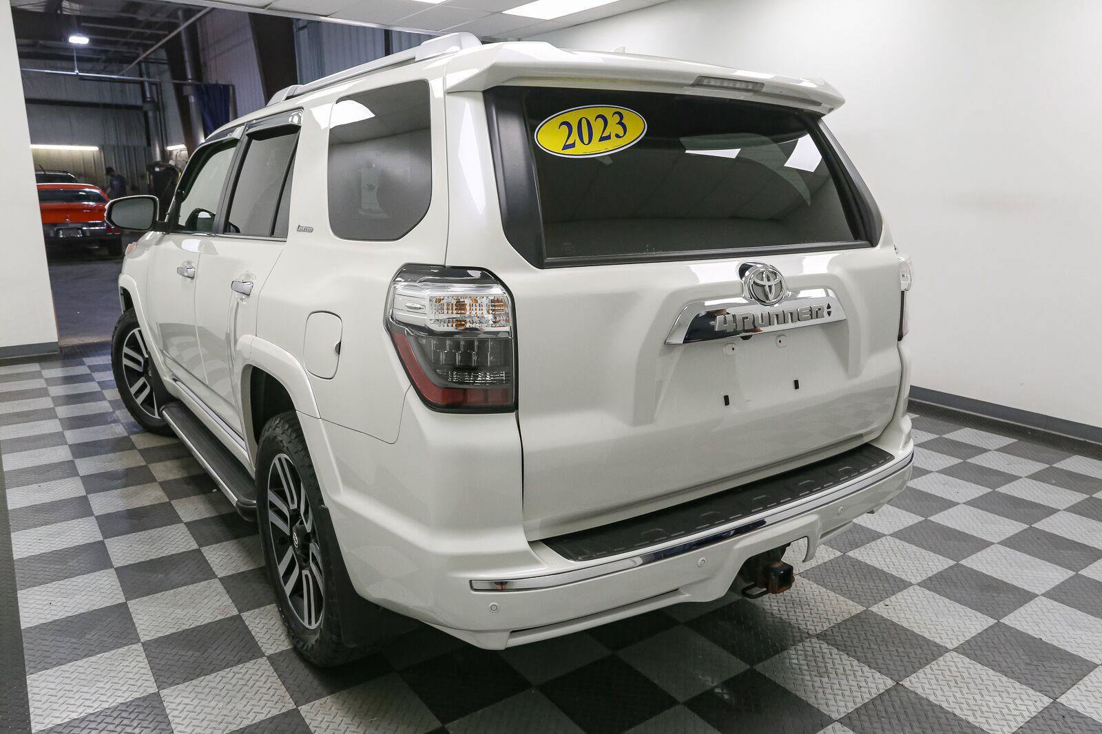 Certified 2023 Toyota 4Runner Limited AWD/4WD image 11